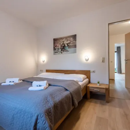 Alpenchalets-5 By Interhome Lejlighed Zell am See